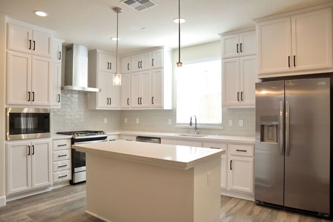 Building Photo - Beautiful 3-bedroom home in Fremont – Built in 2022!