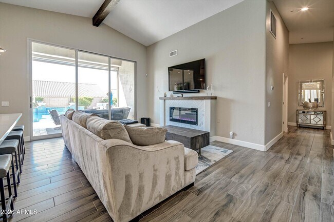 Building Photo - 9045 E Casitas Del Rio Dr
