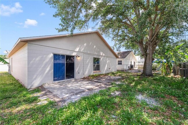 Building Photo - 2152 Rj Cir