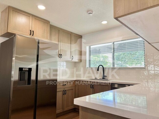 Building Photo - 2466 E Huber St