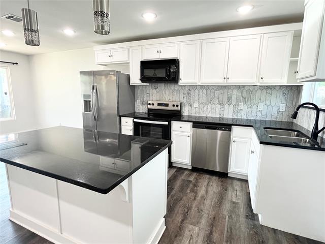 Building Photo - 4136 Lisbon St