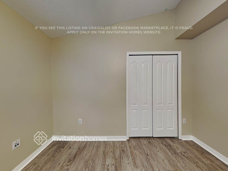 Building Photo - 724 Somerstone Dr