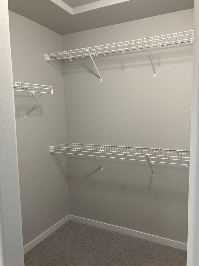 Building Photo - 3 Bed 3 Bath Twin Home