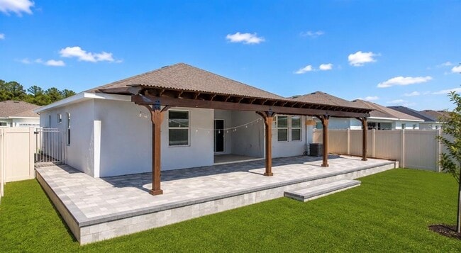 Building Photo - 672 Sand Pne Ln