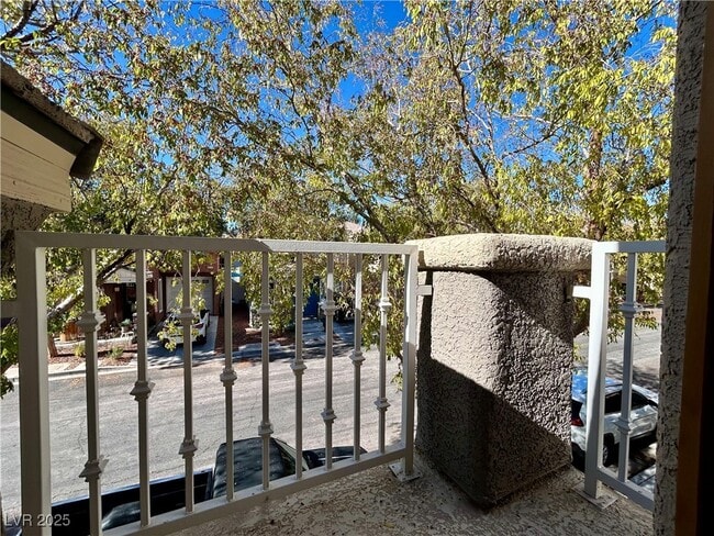 Building Photo - 8278 Annual Ridge St