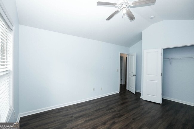 Building Photo - 438 Privet Cir