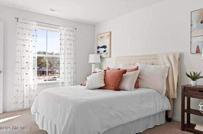 Building Photo - 3095 Day Dream Ln