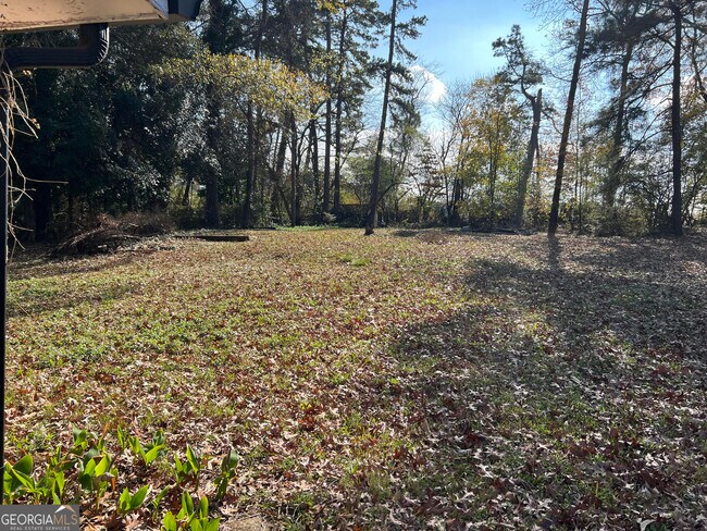 Building Photo - 2581 Oak Cir