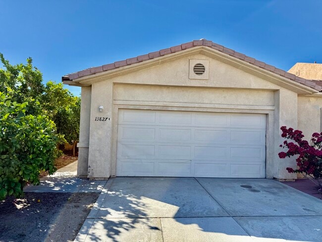 Building Photo - 13827 Luis Dr
