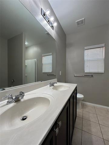 Building Photo - 5821 Mirror Ridge Dr
