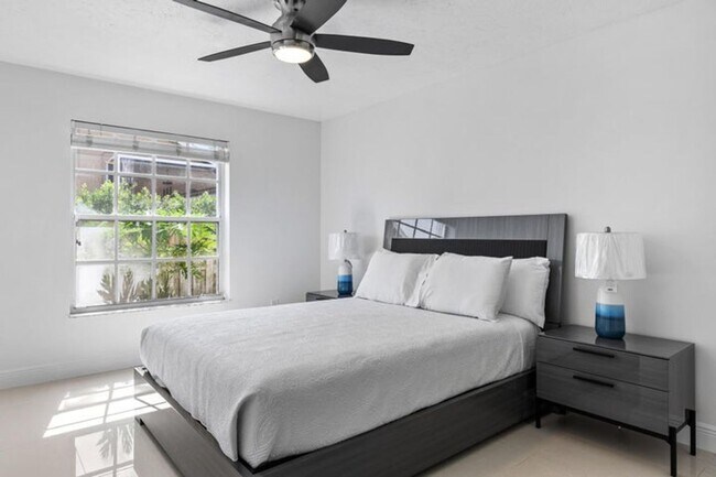 Building Photo - 13525 Brixham St