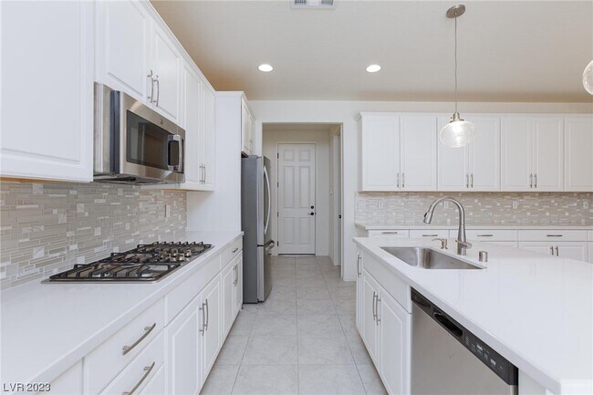 Building Photo - 10117 Heron Lake Ave