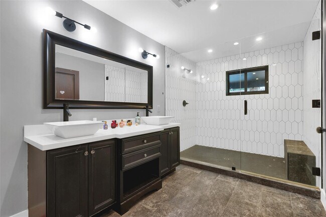 Building Photo - 14701 SW 63rd St