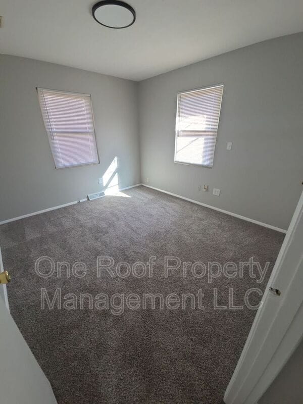 Building Photo - 3219 N 52nd St