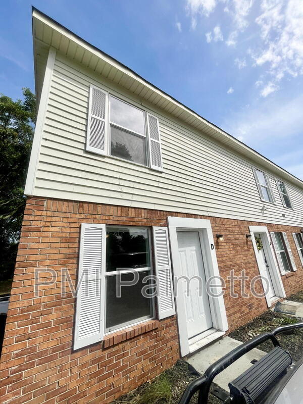 Building Photo - 138 Villa Ct