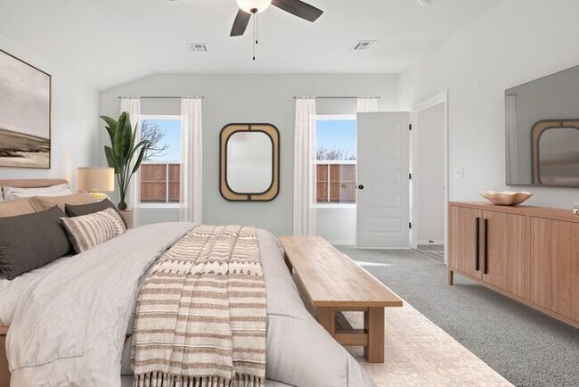 Building Photo - 4 Bedroom Home in Owasso – Open Floor Plan + Modern Finishes