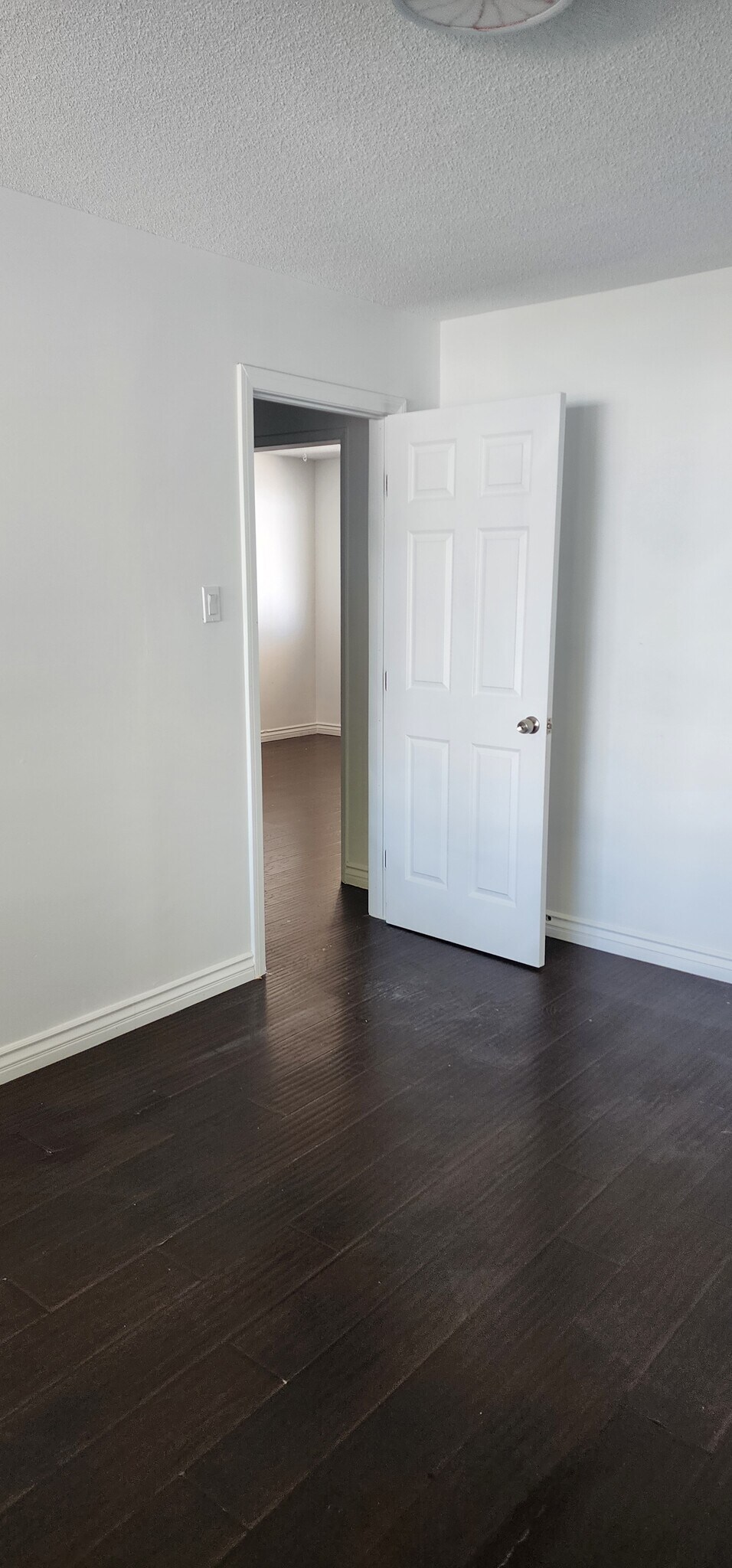 Room2 - 8872 San Vicente Ave