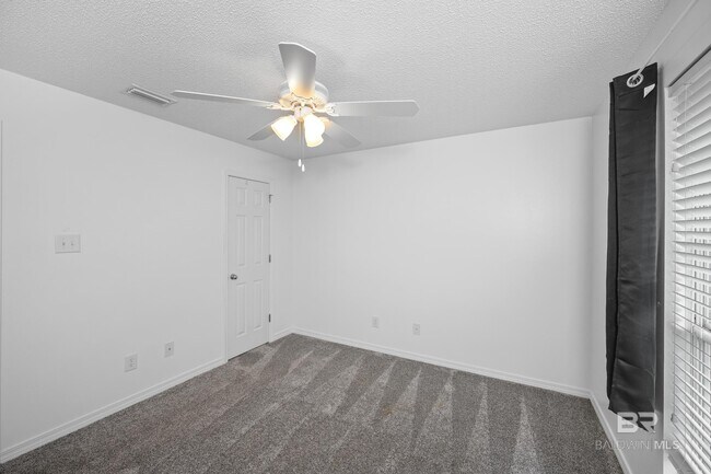 Building Photo - 7684 Avery Ln