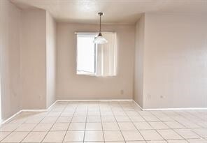 Building Photo - 8405 Wilcrest Dr