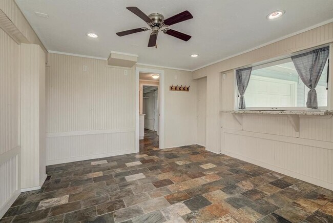 Building Photo - 1099 Redfish St