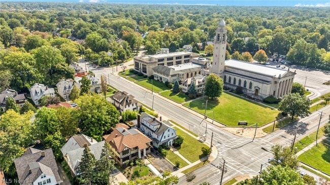 Building Photo - 2135 Coventry Rd