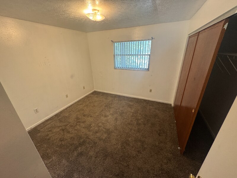 Building Photo - 21520 Campbell Dr