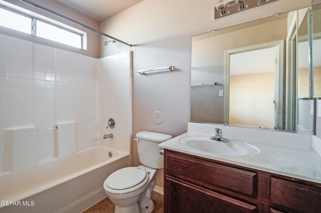 Building Photo - 14281 Lasso Rock Dr