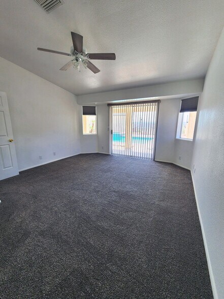 Master Bedroom - 1399 Bentley Blvd