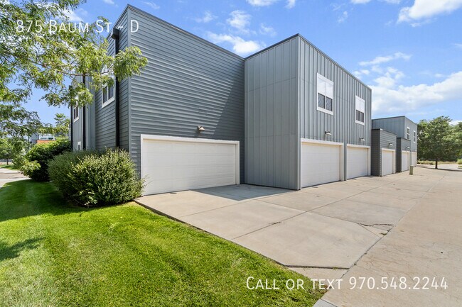 Building Photo - 875 Baum St