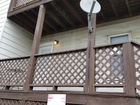 Building Photo - 55 Jones Ave