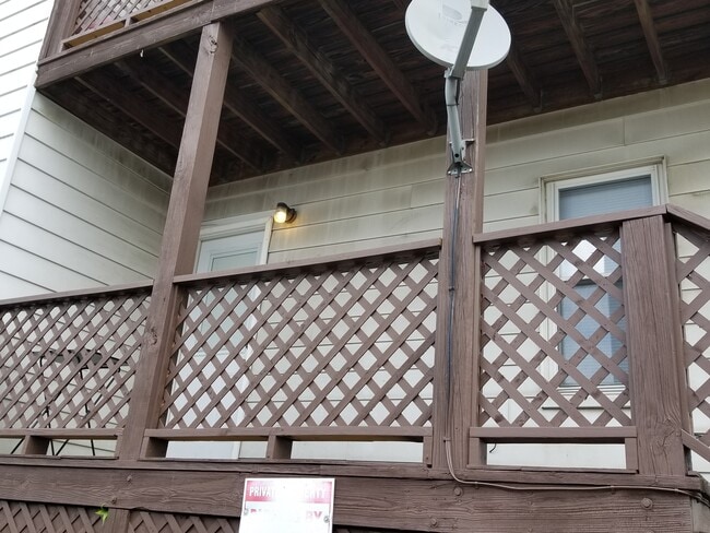 Building Photo - 55 Jones Ave