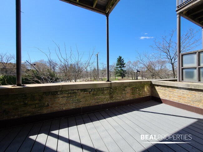 Building Photo - 730 Judson Ave