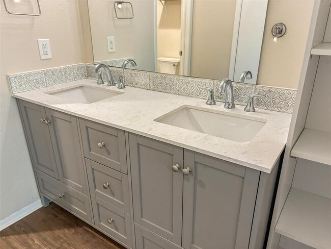 Building Photo - 7006 Ivory Key Ct