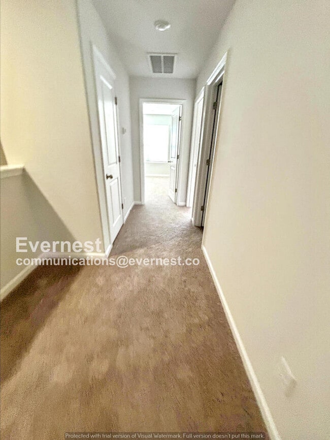 Building Photo - 2106 Willow Gln Dr