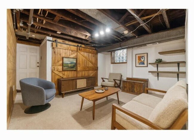 Building Photo - 414 Fisk St