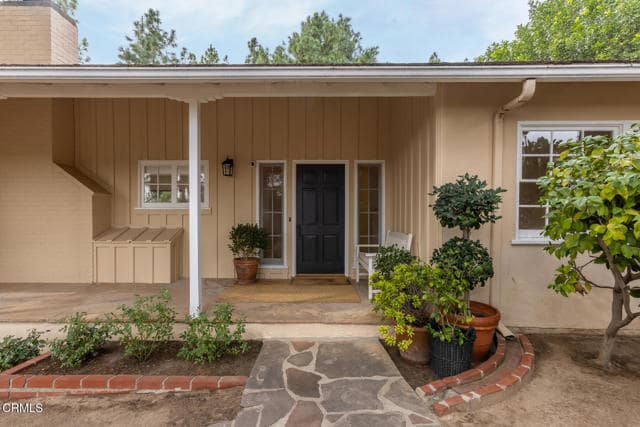 Building Photo - 5209 Alta Canyada Rd