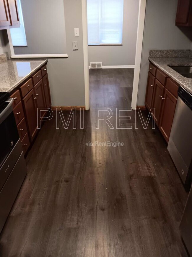 Building Photo - 16025 Van Aken Blvd