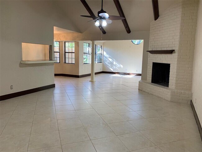 Building Photo - 434 Gentilly Dr