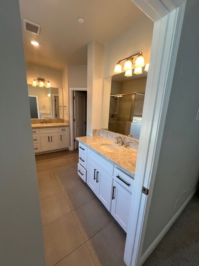 Building Photo - Bright Contemporary Solar Home In Roseville