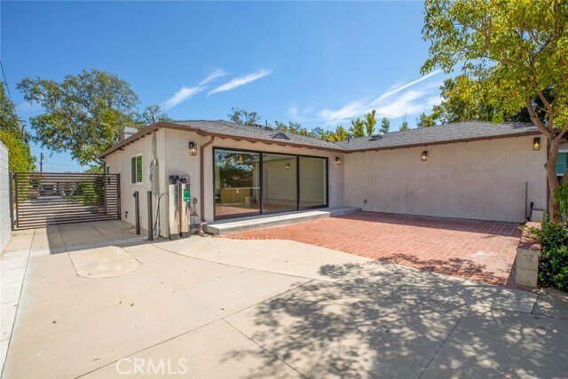 Building Photo - 641 E Grinnell Dr