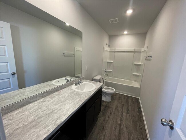 Building Photo - 1414 Lexi Dr