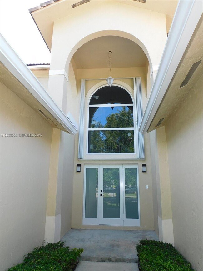 Building Photo - 15002 SW 161st Pl