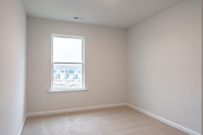 Building Photo - 205 1st St