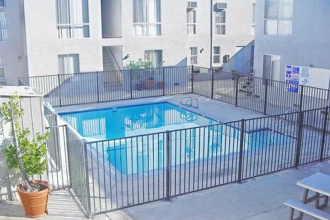 Building Photo - Boardwalk/Park Place Apartments