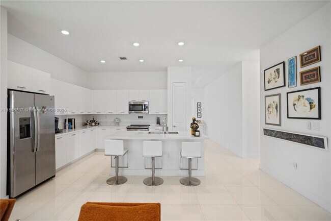 Building Photo - 4407 SW 175th Ave