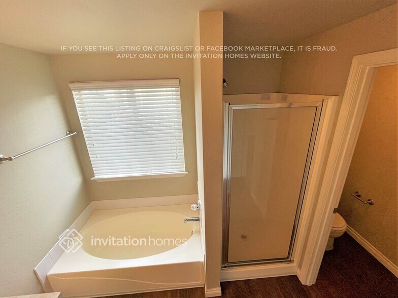 Building Photo - 18018 37th Ave Ct E