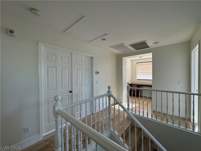 Building Photo - 1030 E Eldorado Ln