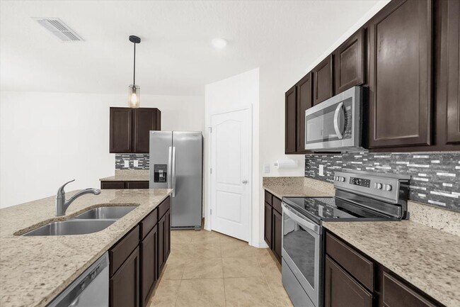 968 Brooklet Dr 968 Brooklet - 968 Brooklet Dr Davenport Fl Building Photo 