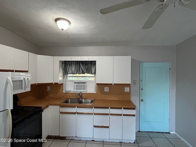 Building Photo - 2338 Shenandoah Rd