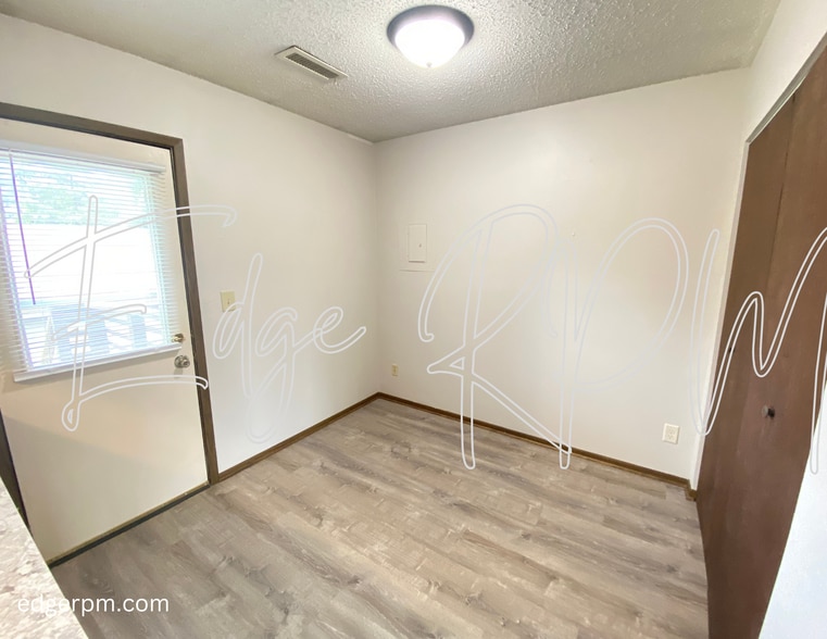 Building Photo - 5407 Norse Dr
